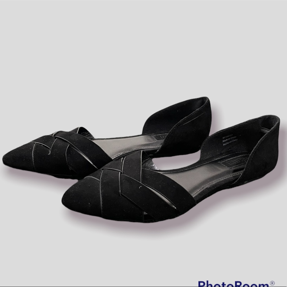 FOREVER 21 Black Suede Flats